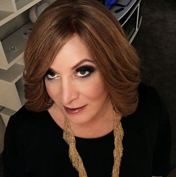 Meet your Posher, Randi - Picture 4 of 4